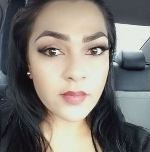 Meet your Posher, Nely